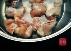 香菇春笋炖鸡腿的做法图解3