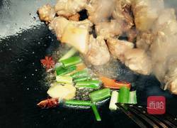 鸭腿炖春笋的做法图解10