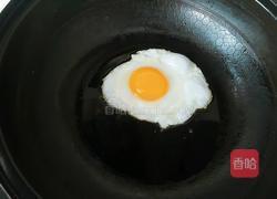溏心煎蛋的做法图解3