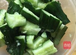 麻辣黄瓜的做法图解2