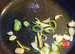 秋葵炒鸡丁的做法图解6