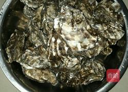 蒜蓉蒸牡蛎的做法图解1