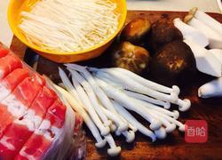 杂菌肥牛汤的做法图解1