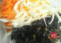 羊肉木耳烧麦的做法图解1