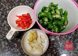 尖椒溜肥肠的做法图解3