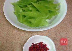 白油莴笋的做法图解2