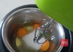 6寸海绵蛋糕的做法图解2