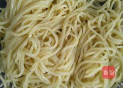 时蔬炒面的做法图解3