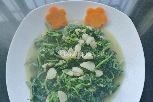 蒜香乌尼头（本地的一种野菜）
