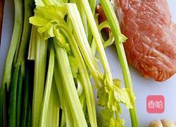 香芹炒肉的做法图解1