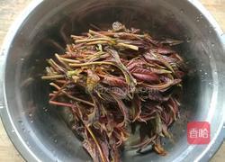 香椿炒蛋的做法图解2