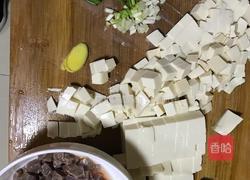 猪肝豆腐汤的做法图解2