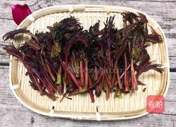 香椿头炒鸡蛋的做法图解1