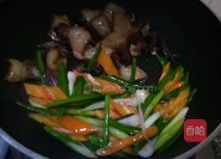蒜苗炒腊肉的做法图解8