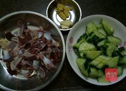 鸡肾炒青瓜的做法图解2