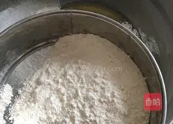 Cantonese bean paste mooncake recipe illustration 3