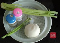 椒香馒头清炒的做法图解1
