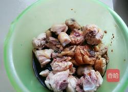 鸡腿炒胡萝卜的做法图解3