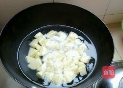 鸡腿炒胡萝卜的做法图解5