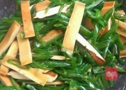 尖椒炒豆干的做法图解7