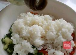 沙拉多彩丁饭团的做法图解3