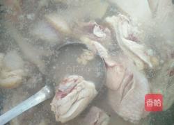 土茯苓炖鸡汤的做法图解3