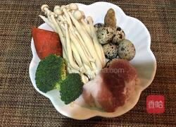白玉菇鹌鹑蛋肉片蔬菜汤的做法图解1