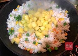 菠萝炒饭的做法图解6