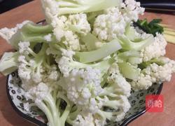 清炒花菜的做法图解1