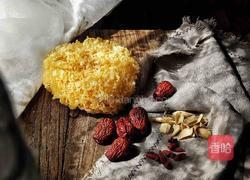 养颜润肺 红枣银耳百合甜汤的做法图解1