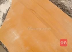 双色面条的做法图解2