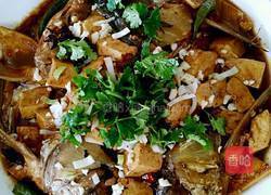 鱼头炖豆腐的做法图解4