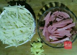 火腿炒土豆丝的做法图解1