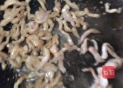 蚝油杏鲍菇菠菜炒肉的做法图解6