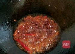 红油豆瓣酱炖青鱼块的做法图解4