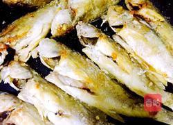 香酥小海鱼的做法图解9