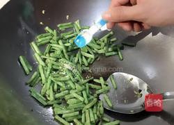 干煸豆角的做法图解3
