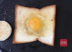 吐司太阳蛋的做法图解4