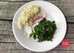 娃娃菜蒸粉丝的做法图解3