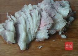 五花肉炒胡萝卜的做法图解2