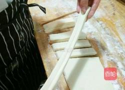 无矾香油条的做法图解3