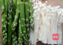 肉末蒸芦笋的做法图解1