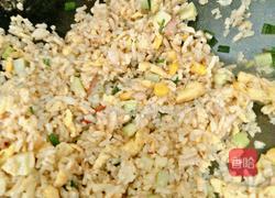 玉米培根炒饭的做法图解4