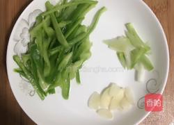 青椒炒茄子的做法图解2