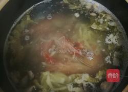 酸辣海鲜米线的做法图解11