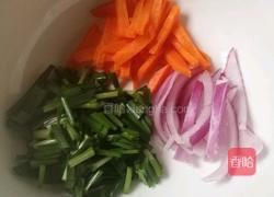 酸辣海鲜米线的做法图解13