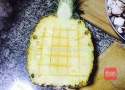 菠萝虾仁的做法图解2