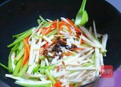 杏鲍菇炒香芹的做法图解7