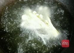 油炸金针菇的做法图解7