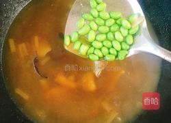 青豆焖排骨的做法图解11